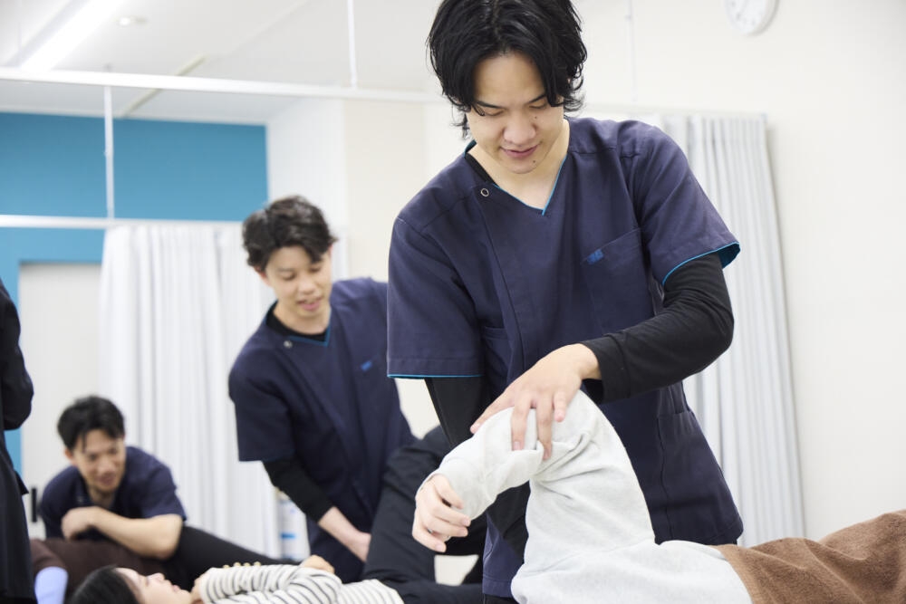 【新卒】【タスク整体院 静岡新川店】整体師募集！