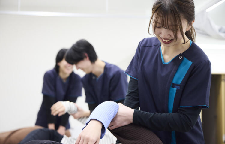 【新卒】【タスク整体院 静岡駅前店】整体師募集！