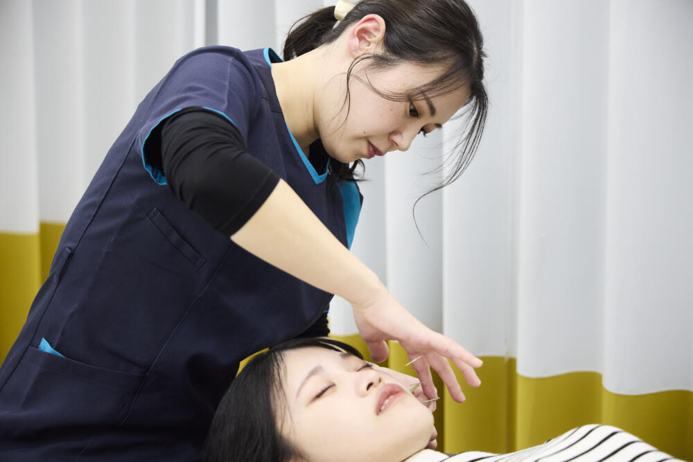 【新卒】【タスク整体院 袋井店】整体師募集！